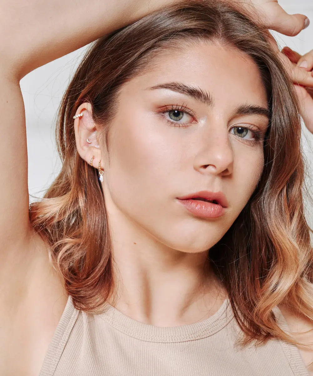 Helix Piercing Ohr Look an Model
