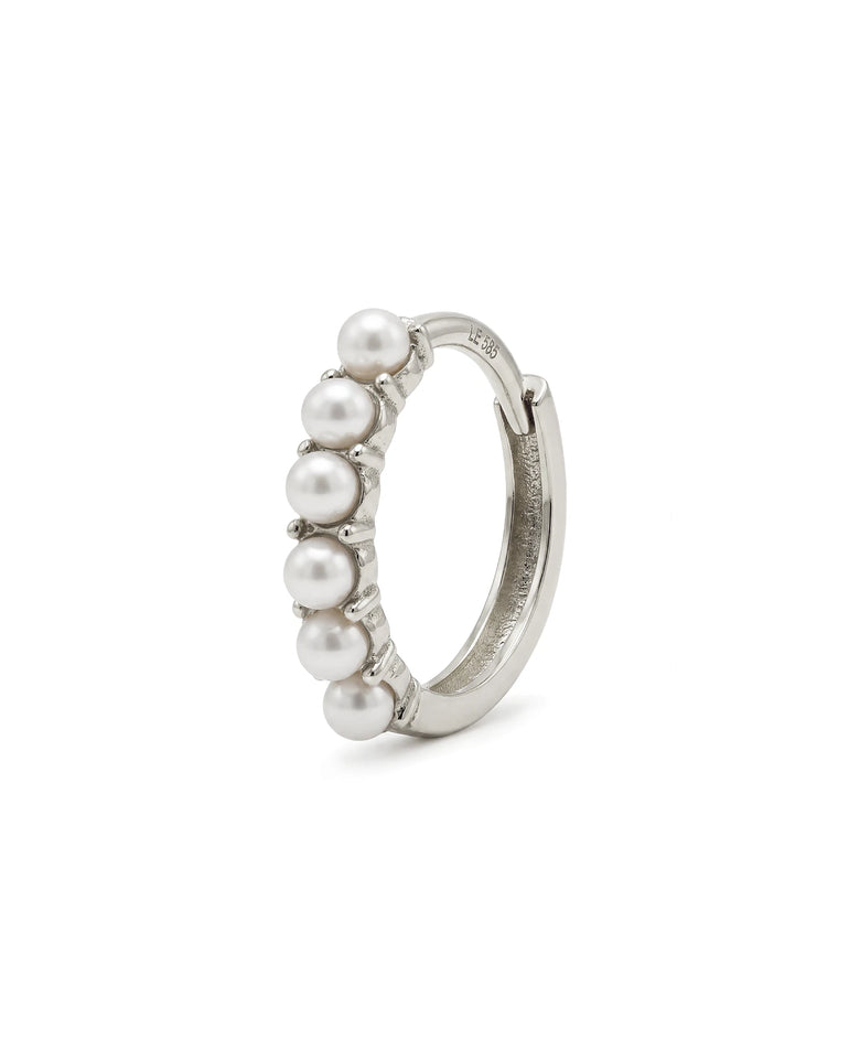 Pearl Huggie